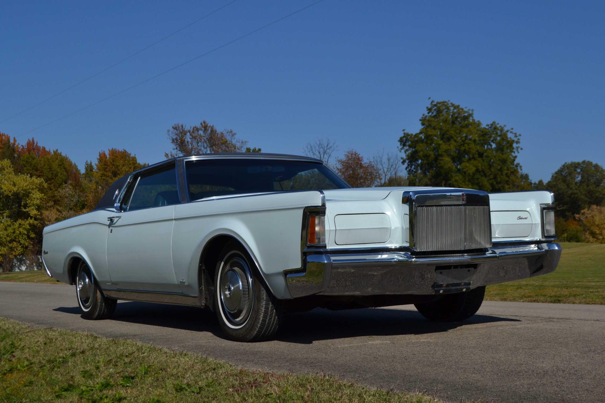 1971 Lincoln Continental Mark III - Image 4